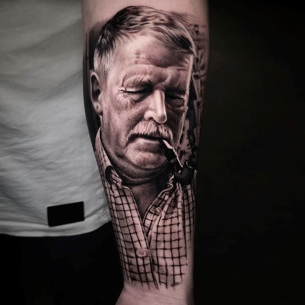 realistic-portrait-tattoo